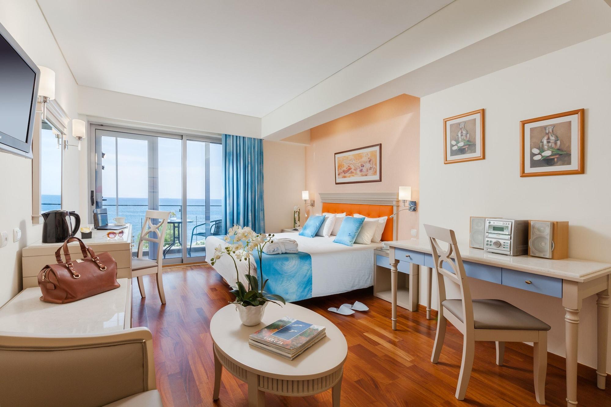 Tropical Otel Atina