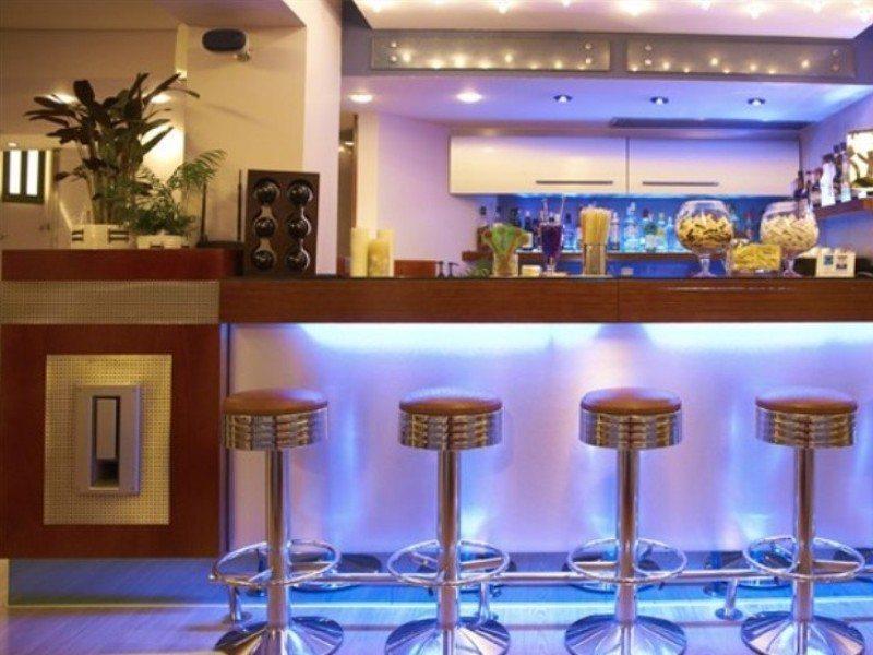 Tropical 4* Atina