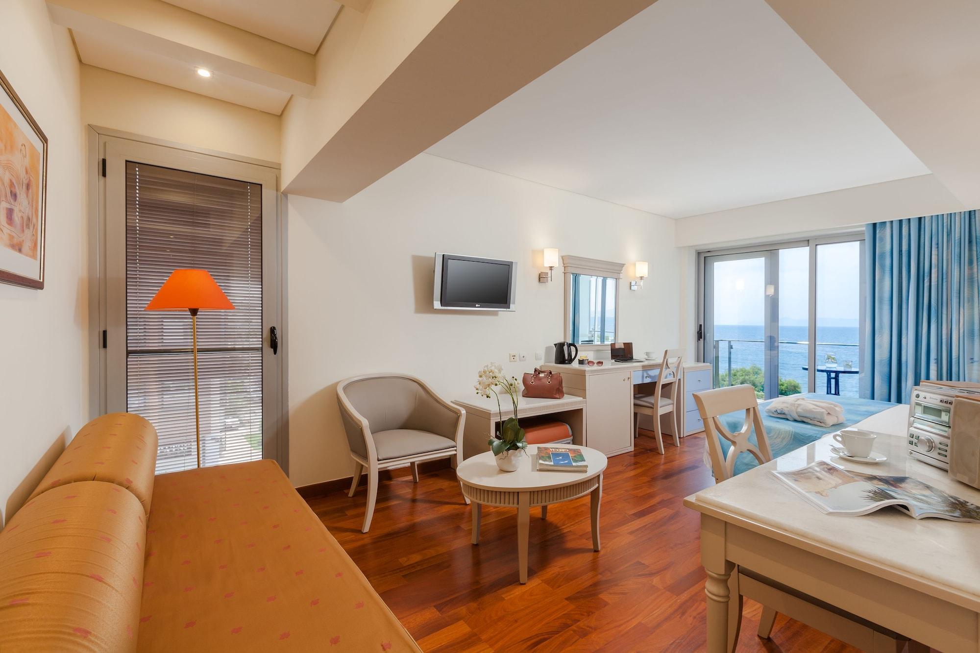 Tropical Hotel Atena