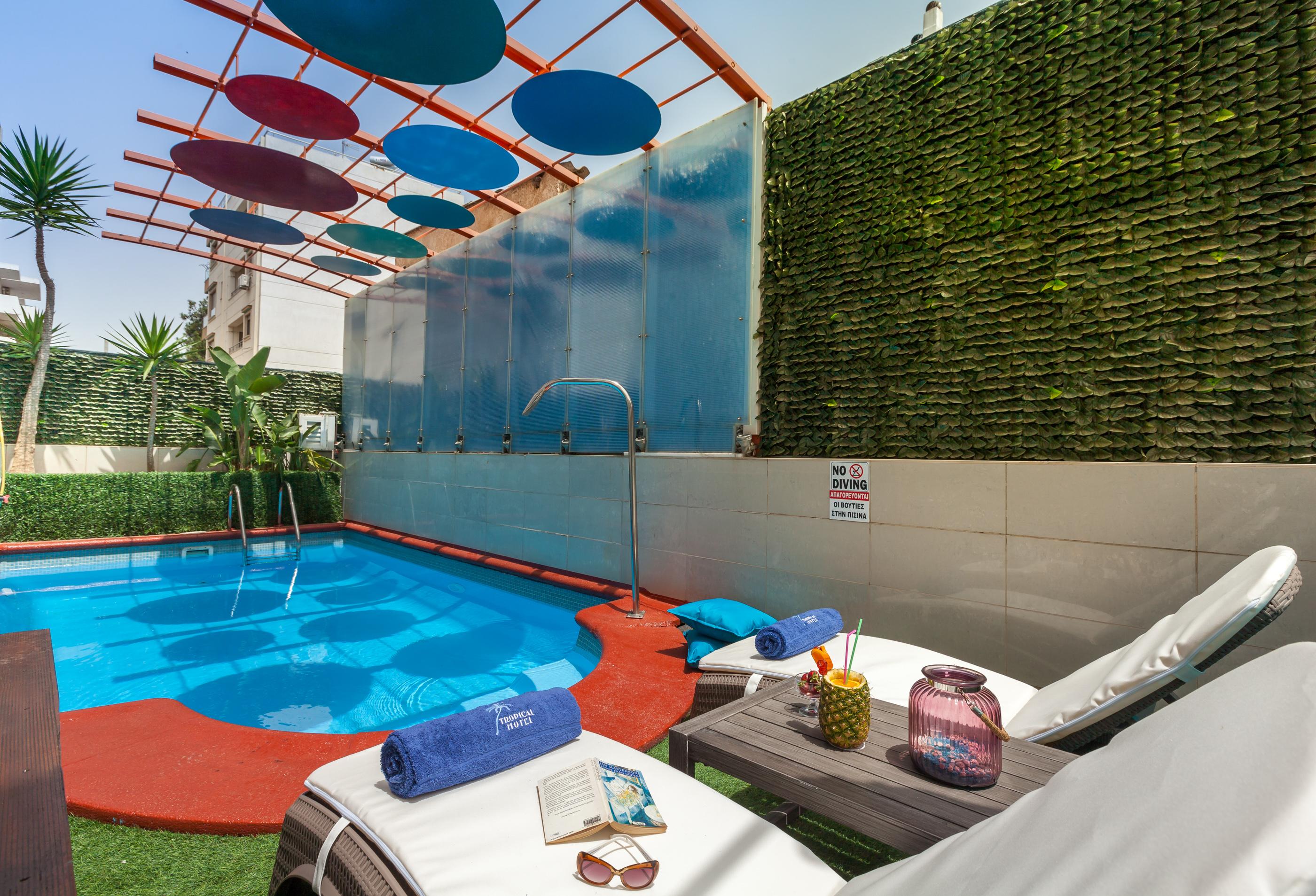 Tropical Hotel Atena